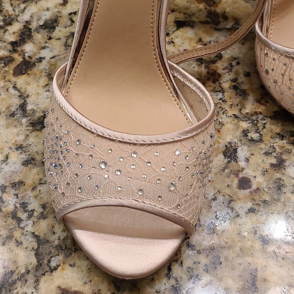 NWOT Badgley Mischka-Jewelry, Justina Heels Size 7.5 - Picture 3 of 10
